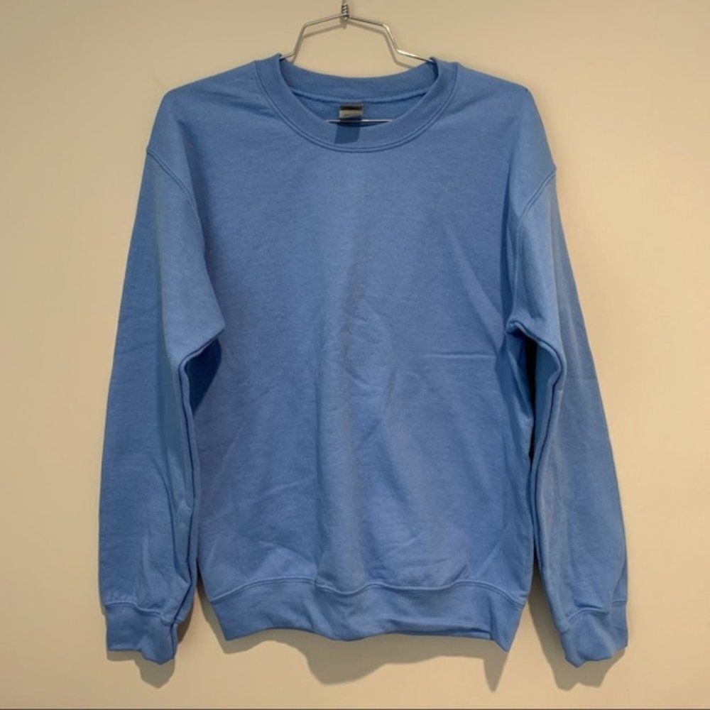 NWOT Blue Gildan Crewneck Sweatshirt